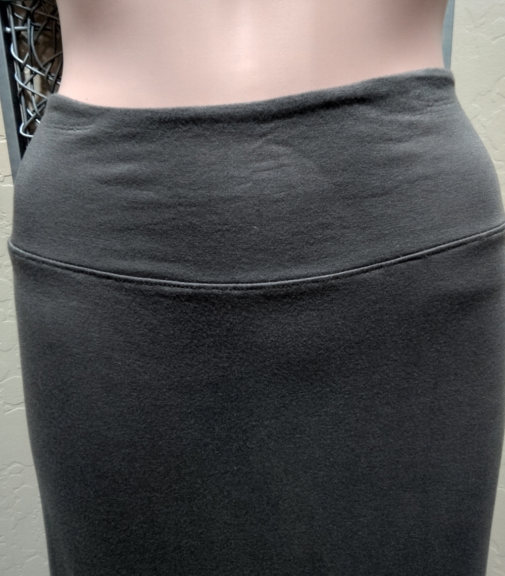 Leith Olive Women’s Knit Body Con Midi Pencil Skirt - Picture 2 of 5
